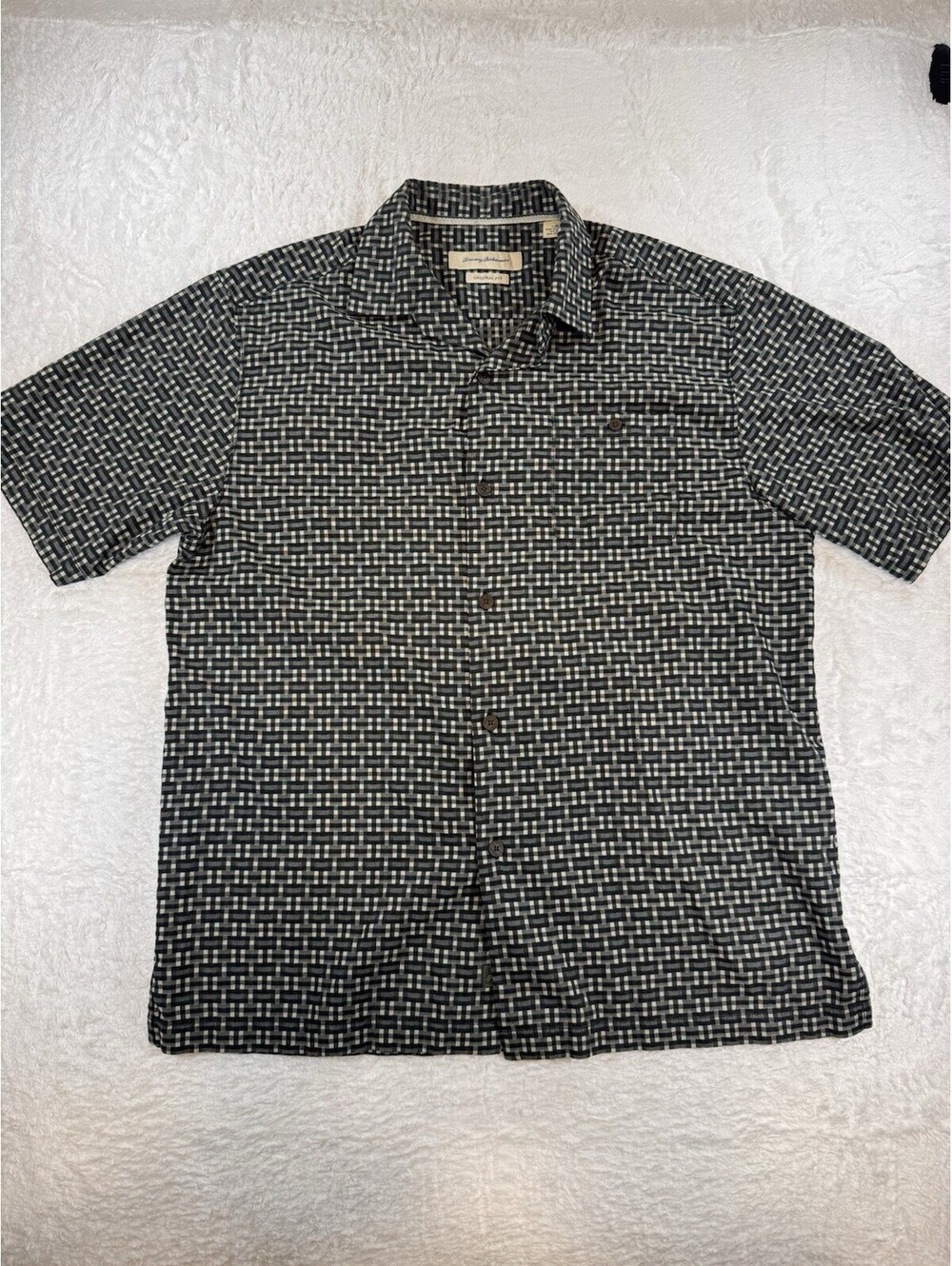 TOMMY BAHAMA 100% Silk Mens Large Lightweight Green Gray Button Down Shirt A1027